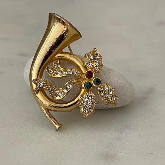 Vintage Christmas brooch. - Picture 1 of 7